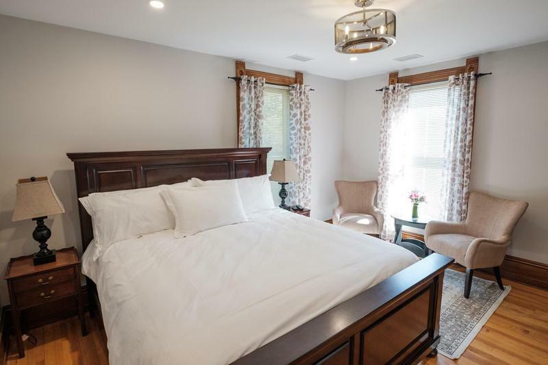 The Victorian Luxury Suites Westport Exterior photo